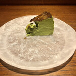 アカ - 抹茶ケーキ