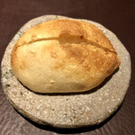 アカ - パンおかわり