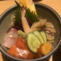 豊鮨 - 海鮮ちらし