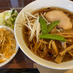 かおたんラーメンえんとつ屋 - かおたんラーメン(Cセット※ラーメン、ミニ角煮ごはん)