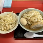 ラーメン もっけだの - ラーメン普通ニンニクヤサイマシマシ+味玉