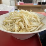 ラーメン もっけだの - ヤサイマシマシの追加ヤサイ（別皿）