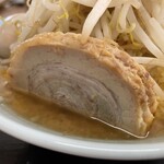 ラーメン もっけだの - ラーメン普通ニンニクヤサイマシマシ+味玉の豚