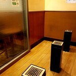 カフェ ベローチェ - 喫煙室。
