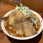 旨辛麺 かつくに - 旨辛かつくに　チャーシュー増量　ネギ増し