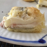 ラ･マンチーナ - 穴子とモッツァレラチーズのフリット1,250円