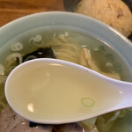 佐野ラ－メン たかの - 澄み渡るスープ