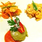 トラットリアカプリオーレ - アンティパストは
                                ワゴンサービスです。
                                要はキャンティ系なわけ
                                (￣▽￣)