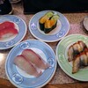 Kiraku Sushi - 令和3年9月
                まぐろ 132円
                はまち 132円
                黄金いか 132円
                うなぎ 187円