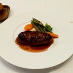 み乃家 - み乃家さん真骨頂、
      国産せと豚100％のハンバーグステーキ