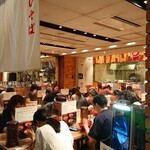 えびそば一幻 - 店内はコロナ対策はしっかりされていました。