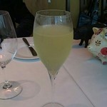 ブーケ・ド・フランス - 柚子のシャンパンわり