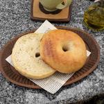 天然酵母・パン工房 みなみ風 - 全粒粉のベーグル