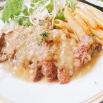 ポコアポコ - 日替りランチ　ビーフのオニオンソース