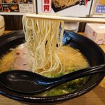 久留米ラーメン 初代 よかろうもん - ラーメン(2021.09)