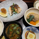 Asakura - 焼き魚定食