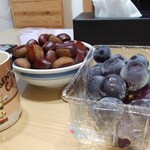 ヤオヨシ - ピオーネを食べた