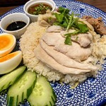 THAIFOOD DINING&BAR　マイペンライ - カオマンガイ