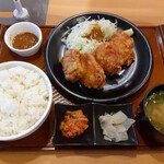ガスト - 料理写真:唐揚げ定食