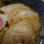 麺&カフェ コイコイ - チャーシュー麺。バラ肉。