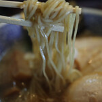 麺&カフェ コイコイ - 自家製の細麺。小麦感すごい。