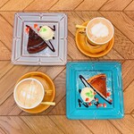 Marina Paku Cafe - 