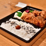 たまひで からっ鳥 - オールスター弁当@税込1,000円