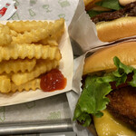 SHAKE SHACK - 