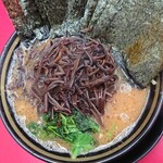 とんこつラーメンいしい - 豚骨醤油ラーメン並＋のり・キクラゲ増し