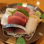 魚正 - お刺身です