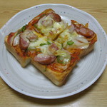 ゆたか - ('12/11)ピザトースト（400円）もあるよ。居酒屋のピザトーストはいけますよ