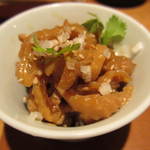 阿佐ヶ谷バードランド - お通しの皮の二杯酢。