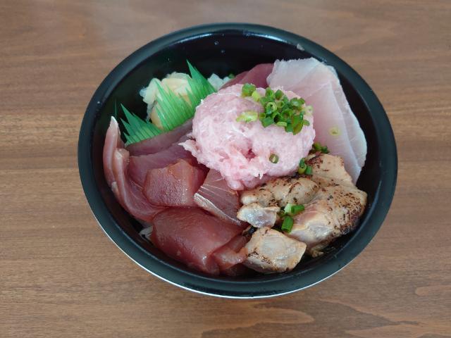 魚丼 郡山店 - 郡山富田（海鮮丼）の写真