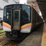 ラーメン二郎 - 新潟県内で活躍するE129系電車