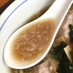 とんとんラーメン - チャーシューメン　スープアップ