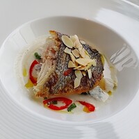 イタリアンダイニング ケシキ - ⚫【メイン①】「イサキのポワレ  イカとスイスチャードのズィミーノスタイル」