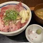 三崎市場 - 得三崎丼 味噌汁セット（1,000円）