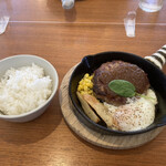 お肉料理とBBQもできる カフェレストラン ダイニングカフェ スクエア - 