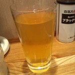 喜多方ラーメン 坂内 歌舞伎町店 - 無料サービスのウコン茶