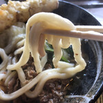 かまど - モチツルで太めのうどん