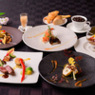 オシャレな空間 鈴鹿市でおすすめのレストランをご紹介 食べログ