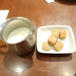 h Burassuriozami Marunouchi - 砂糖とミルク