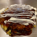 お好み焼き 町や。 - お好み焼き 豚玉 880円。