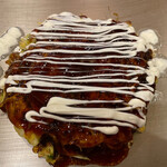 お好み焼き 町や。 - お好み焼き 豚玉 880円。