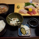 こぶや亭 - 刺身定食、￥1,100。