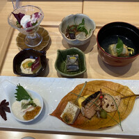 豆富料理と吟醸せいろ蒸し 八かく庵 大阪ステーションシティ店 - 