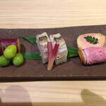 味ひろ - [前菜]
      銀杏、金時芋、梭子魚寿司、鴨ロース、フォアグラ赤酒漬け