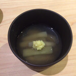 味ひろ - [小鉢 1]
      芽芋の吉野煮