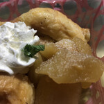 Niji Kafe - 2021/09/05 ✳︎半額
                      フレンチトーストとリンゴ煮 110円 虹