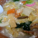 新宝来軒 - がたたんラーメン。とにかく具沢山です！